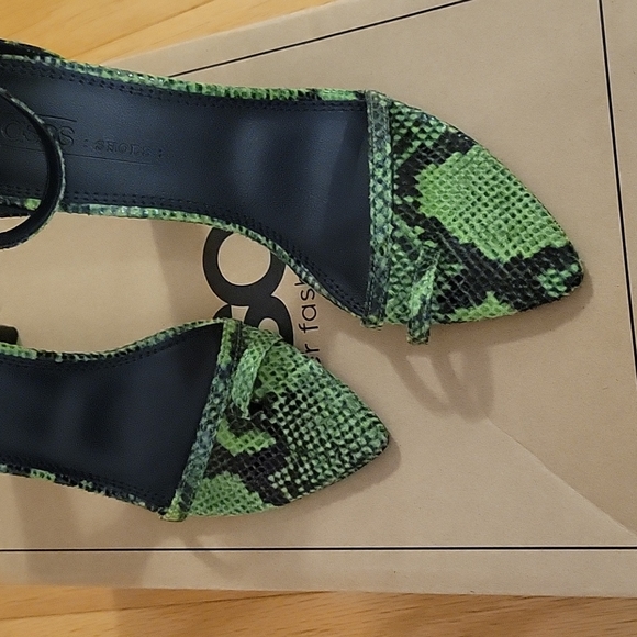 ASOS Green Snakeskin Heels - Picture 3 of 4